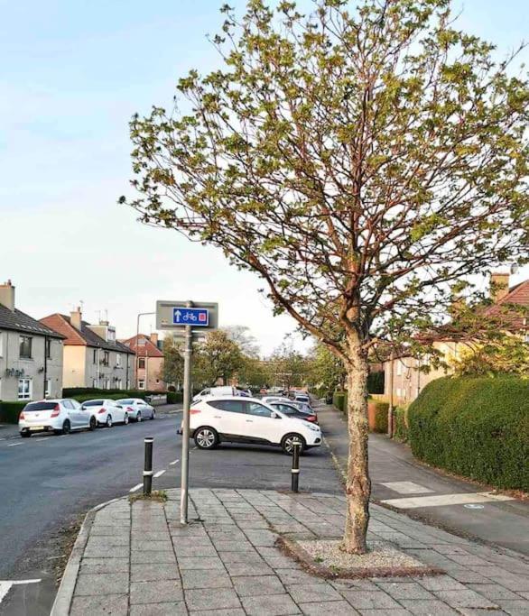 אדינבורו 3 Bedroom Well Connected Family Home Free Parking מראה חיצוני תמונה